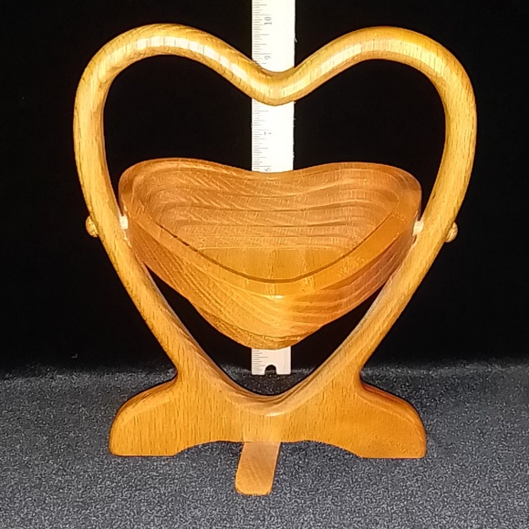 Lot of 2 Collapsible Heart shape wooden bowls - Picture 7 of 9